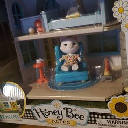 Honey Bee Acres: Sunflower Country Cottage 17 Pieces! Cat Figurine 