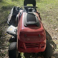 Riding Lawnmower (Yard Machines) 