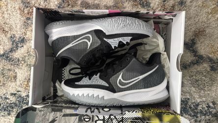 Nike Anta Kyrie Low 4 size 7 men’s