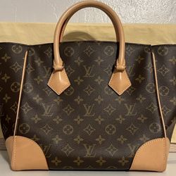 Louis Vuitton Monogram Phenix MM Bag 