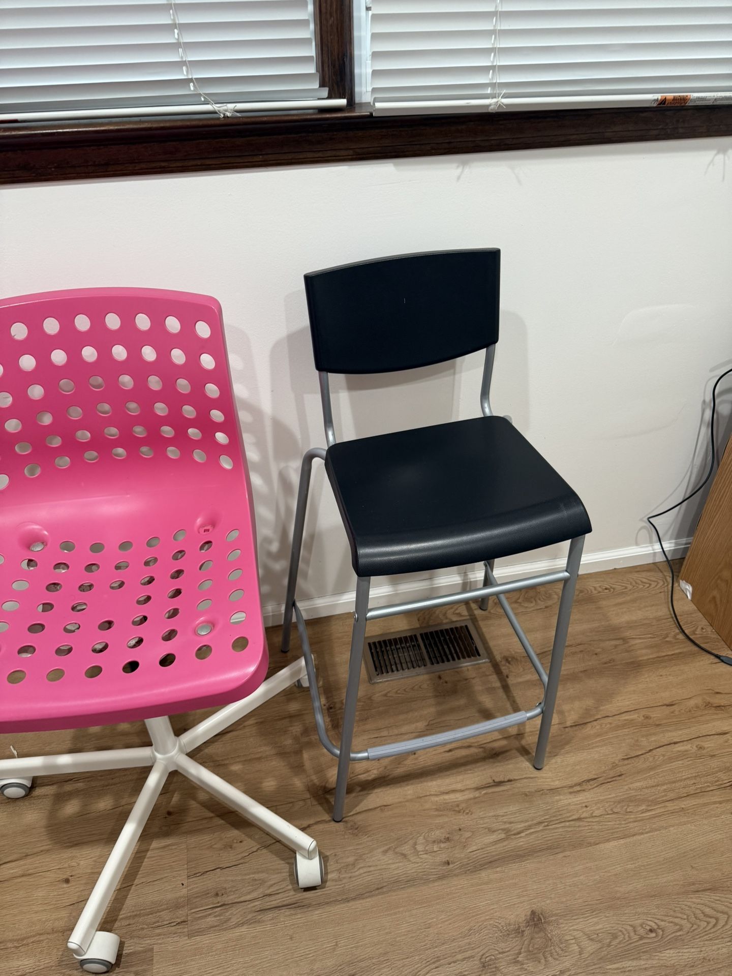 Chair & Bar Stool