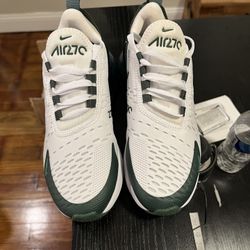 Nike Air Max 270 Women’s Size 6 – White & Dark Green (Brand New)
