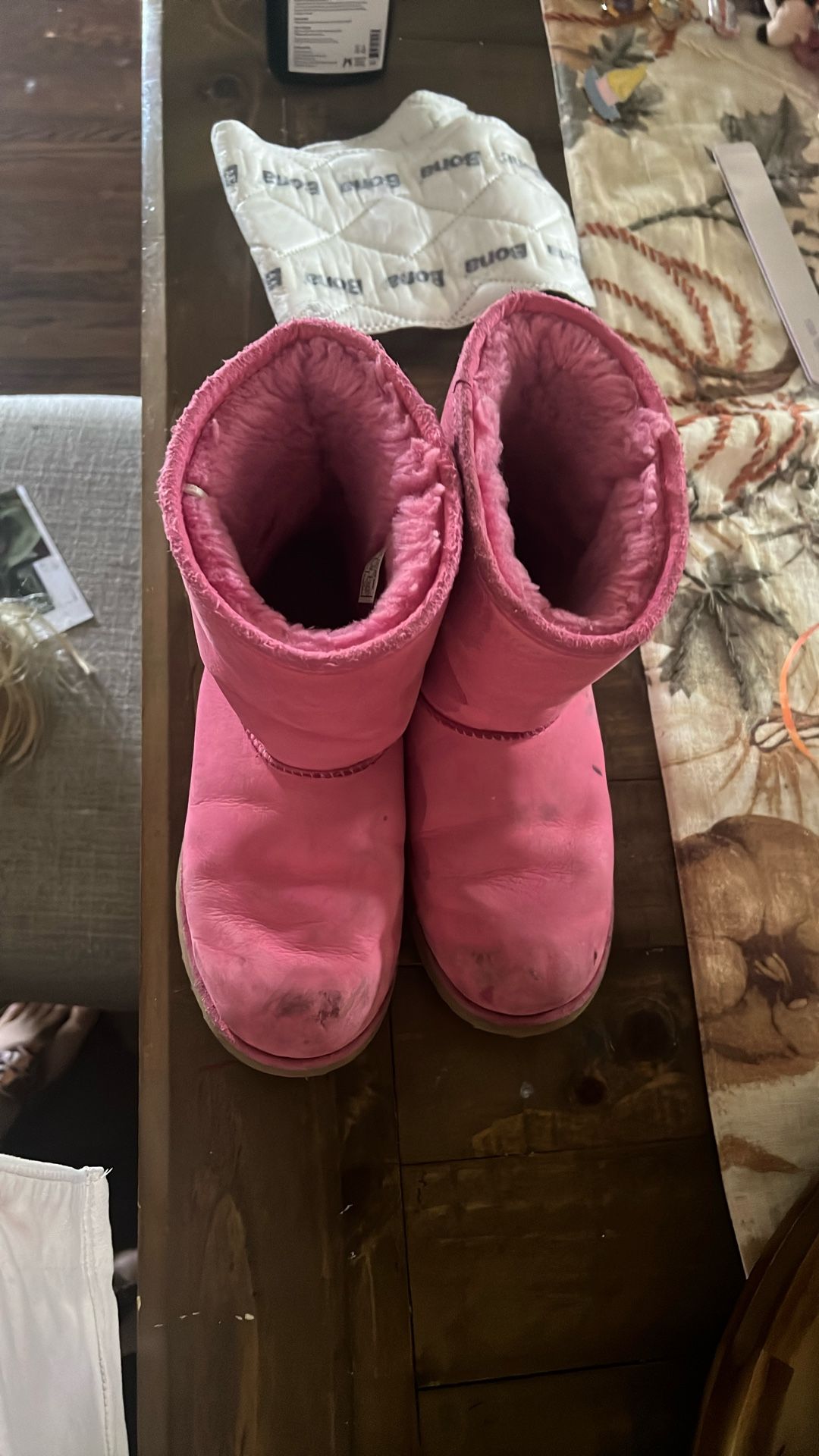 Uggs Girls Boots Size 4
