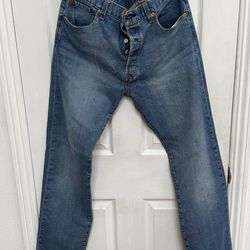 501 Levi’s Blue Jeans 34x32