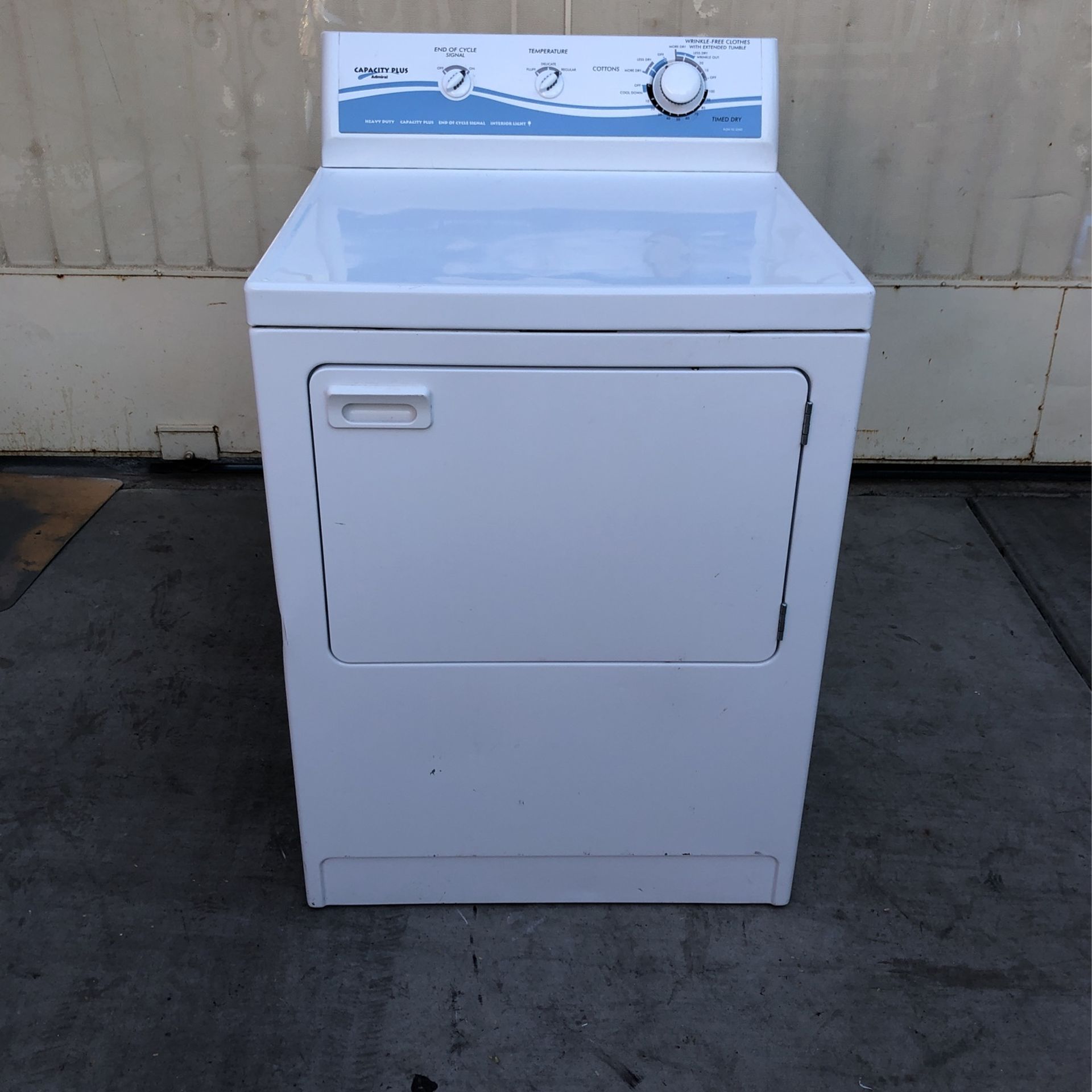 Heavy Duty Capacity Plus Electric Dryer Works Great