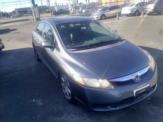 2009 Honda Civic (needs body work)