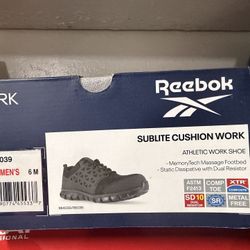 Women’s Reboks - Size 6