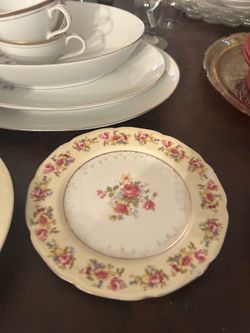 Vintage Gold Castle China (Occupied Japan) – 3-Piece Tea/Snack Set