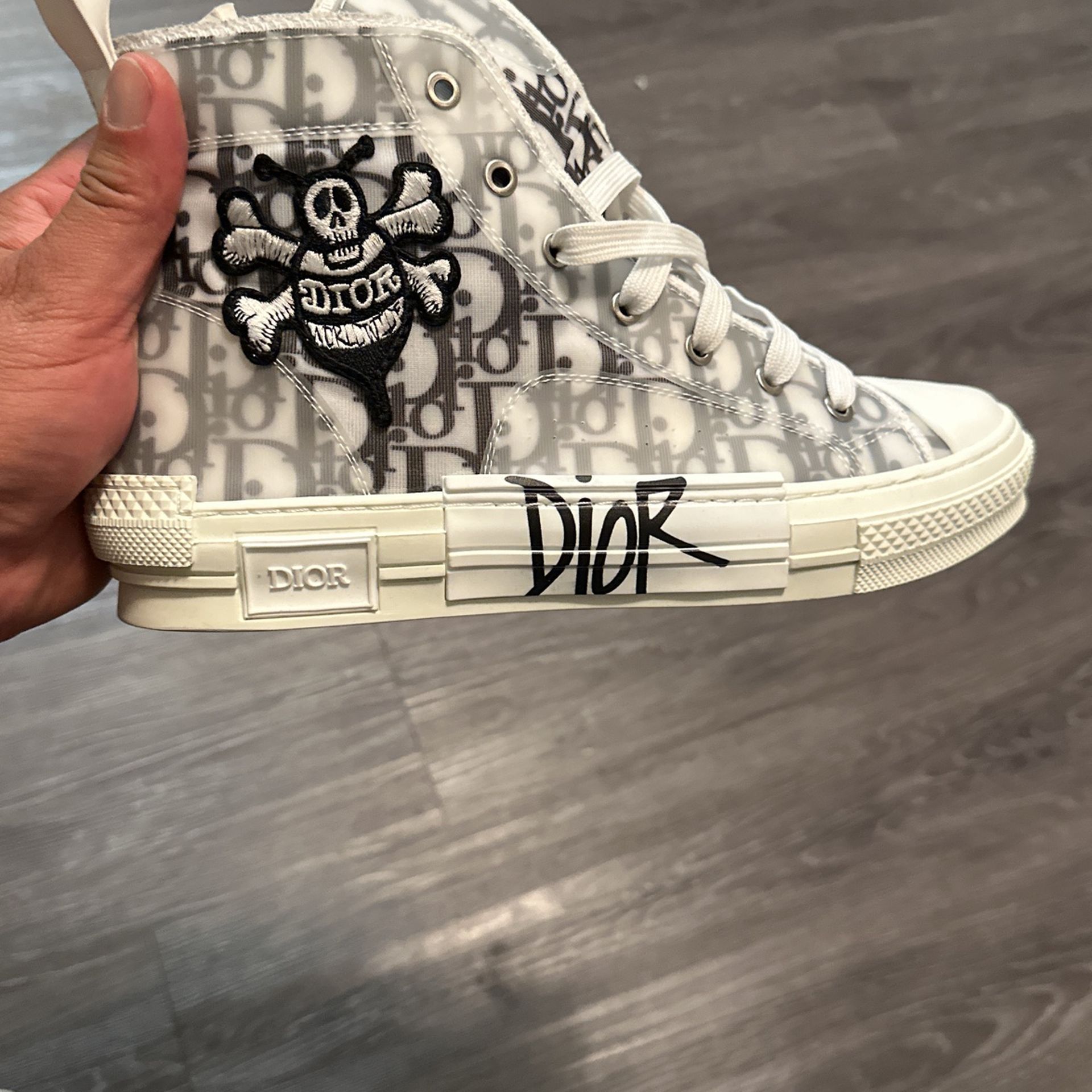 Dior B23 High “Dior Oblique” Shawn Bee Embroidery Patch