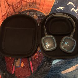 Astrid Wireless Gaming Headset 