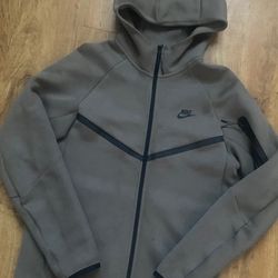 Nike Tech Brown Size S