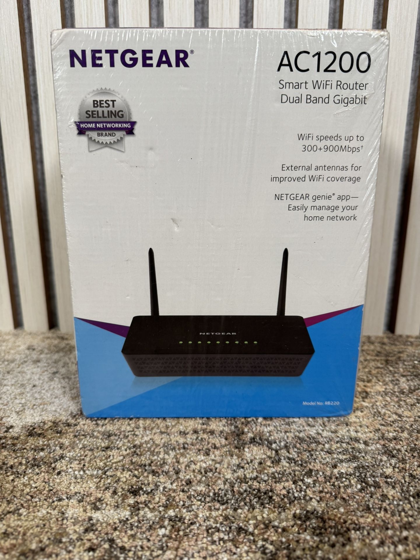 Wi-Fi Router - Netgear AC1200