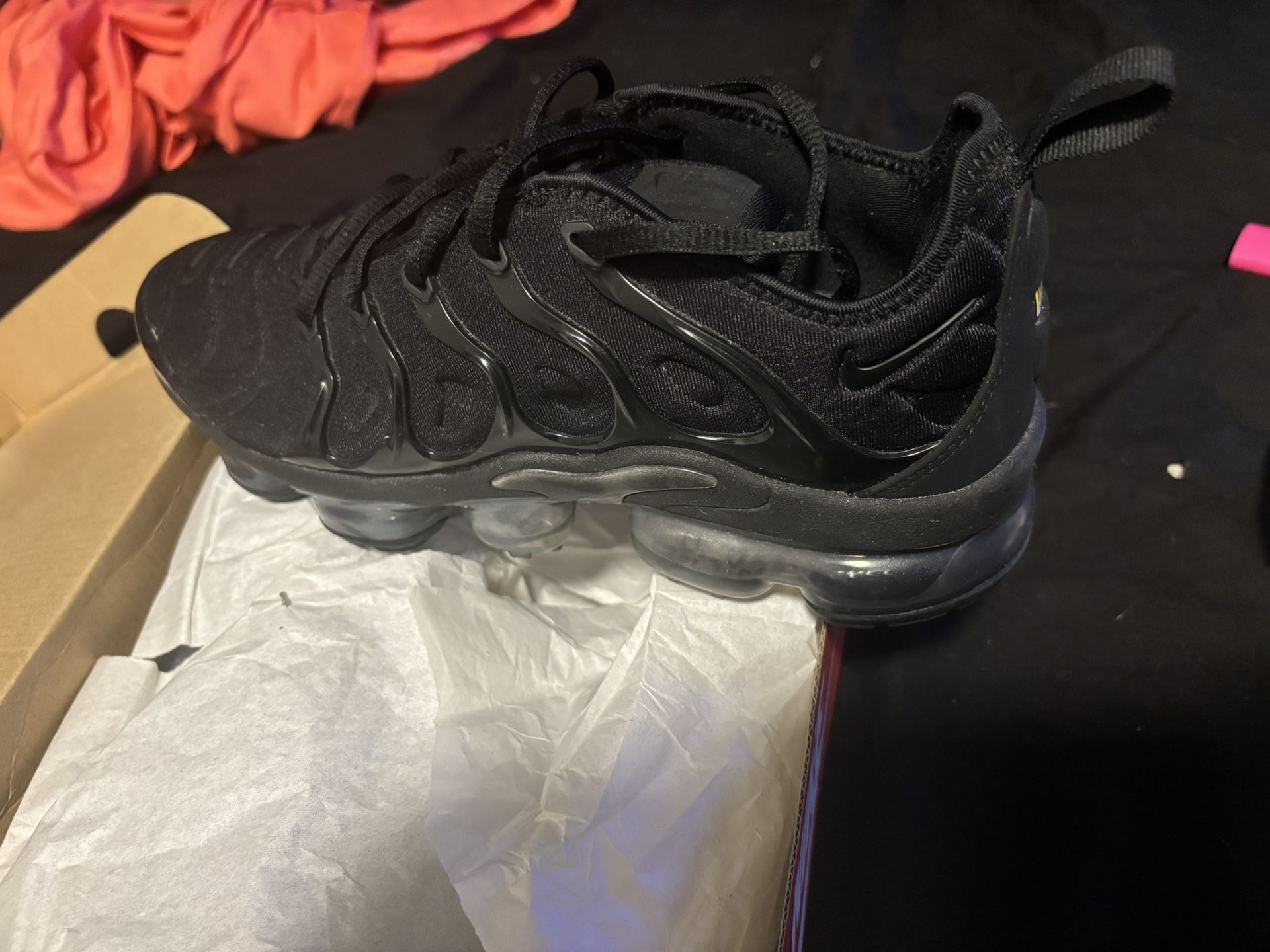 Woman’s Size 9 Nike