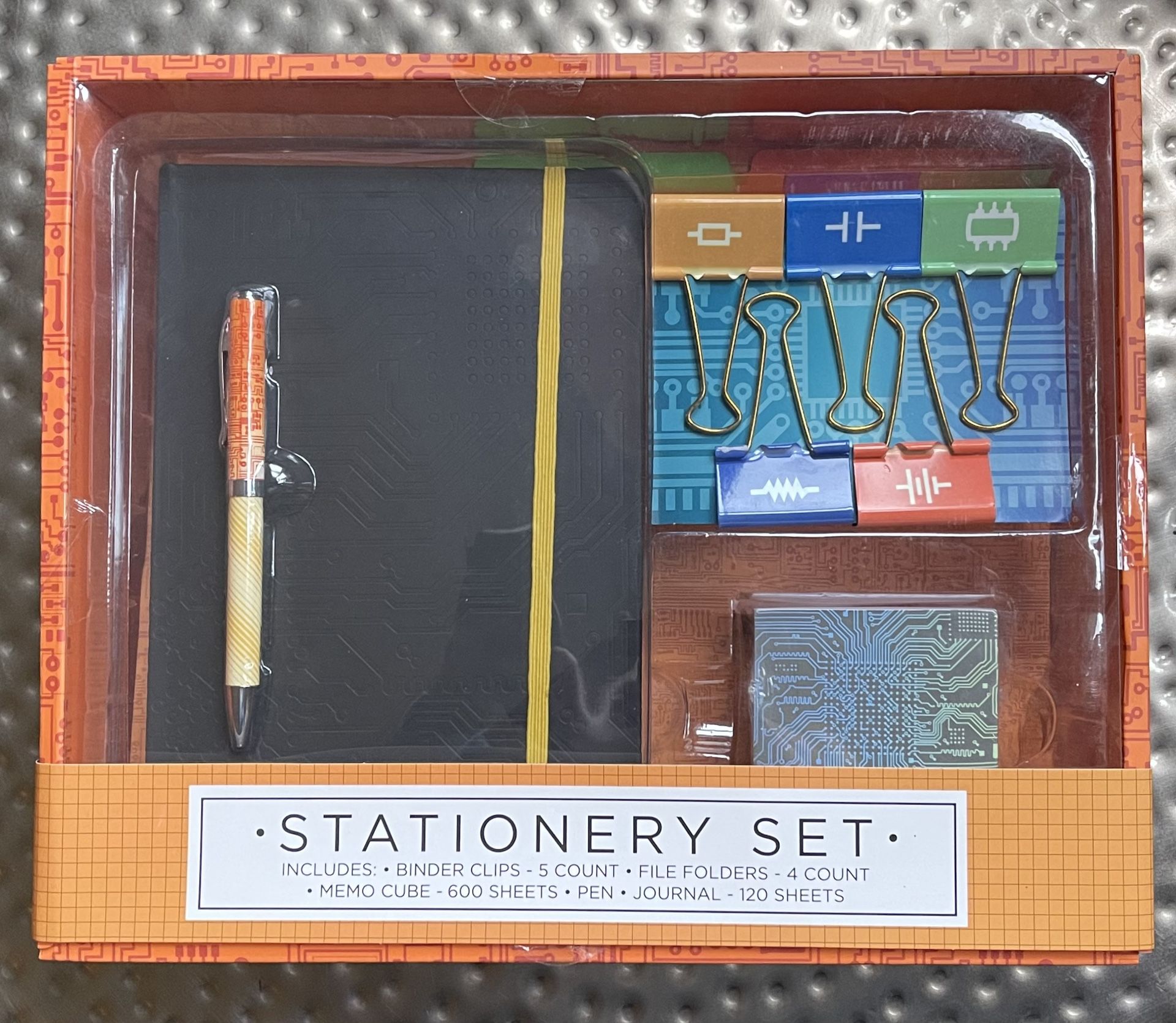 Stationary Set-Electronics Geek 