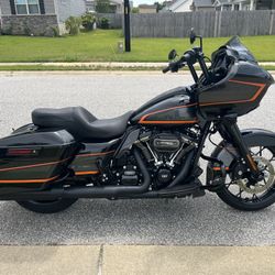2022 Harley Davidson Road Glide Special