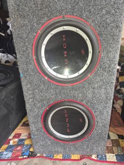 2 rockford fosgate 10 inch subs with box for truck