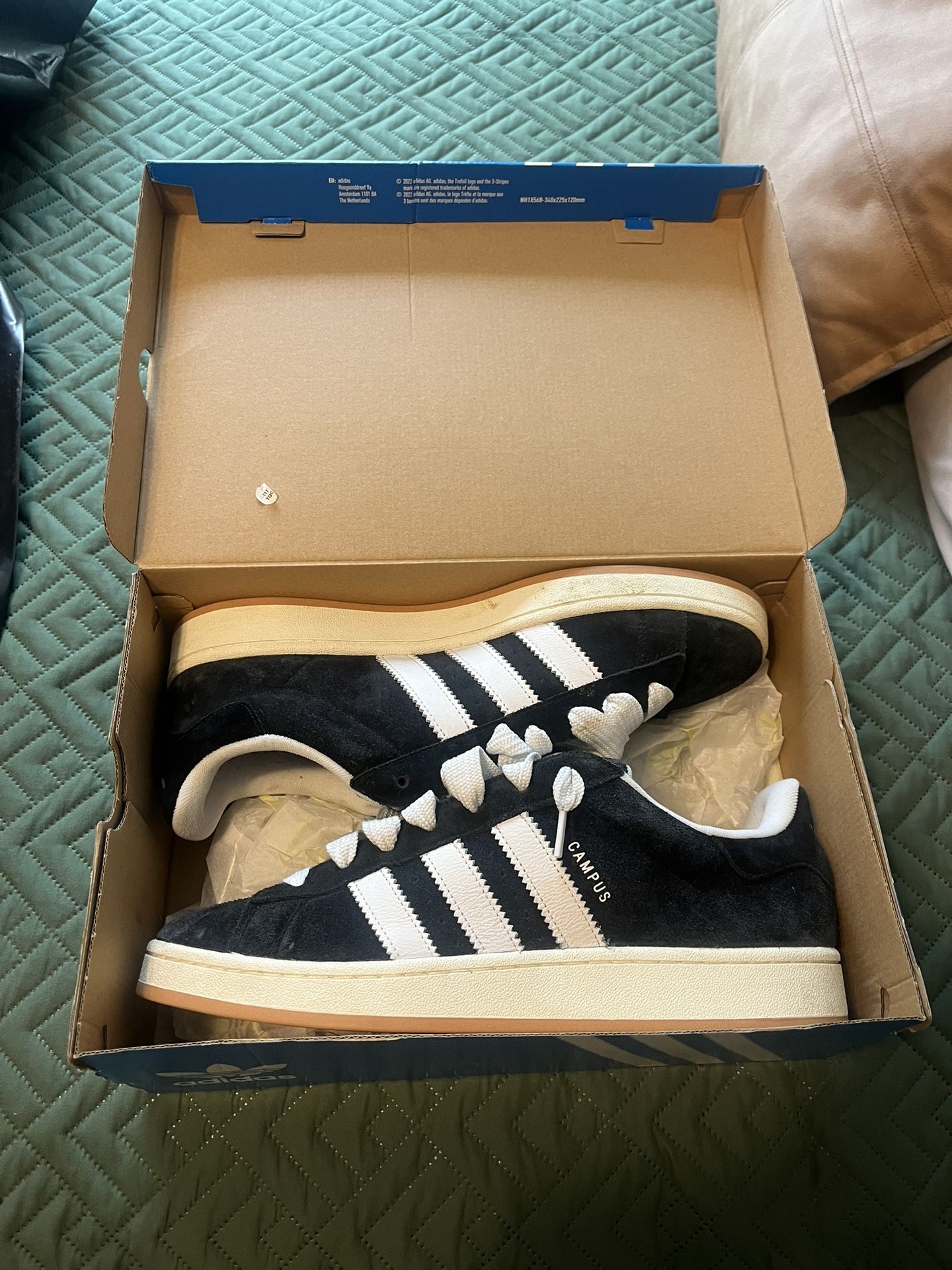 Adidas “Campus”