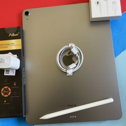 Apple IPad Air 13” (13” Liquid Retina Display / M2 chip / 2024  model) 128GB with Pen, keyboard & Accessories 