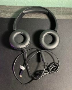 Headphones 🎧