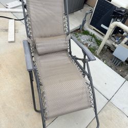 3 Outdoor Reclining Chairs