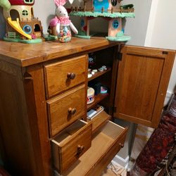 Oak Drawer Chest 