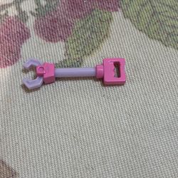 BLUEY - Grannie's Grabber - Disney JR - Toy Figure/Figurine Accessory - Pink