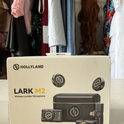 Hollyland Lark M2 Wireless Microphone for iPhone/Camera/Android/PC