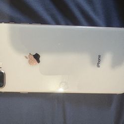 iPhone 8 Plus