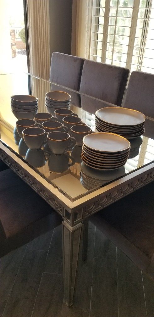 Crate & Barrel Addison Grey Gold Rim Dishes, 8 Place Settings