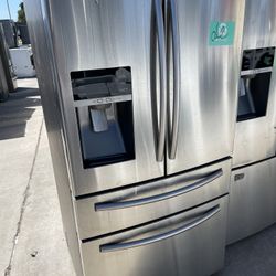 Samsung four-door refrigerator