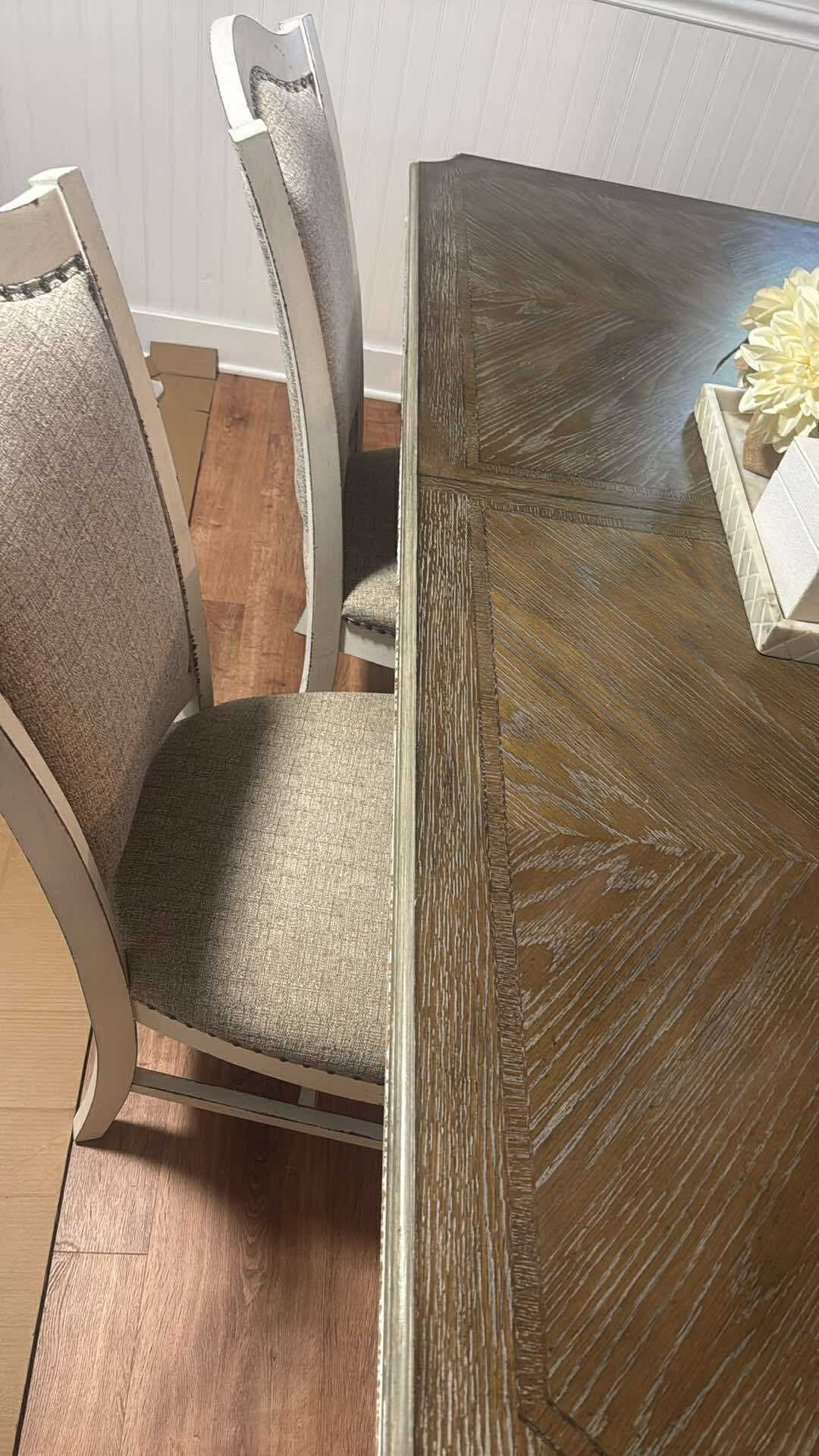 Dinning Room Table