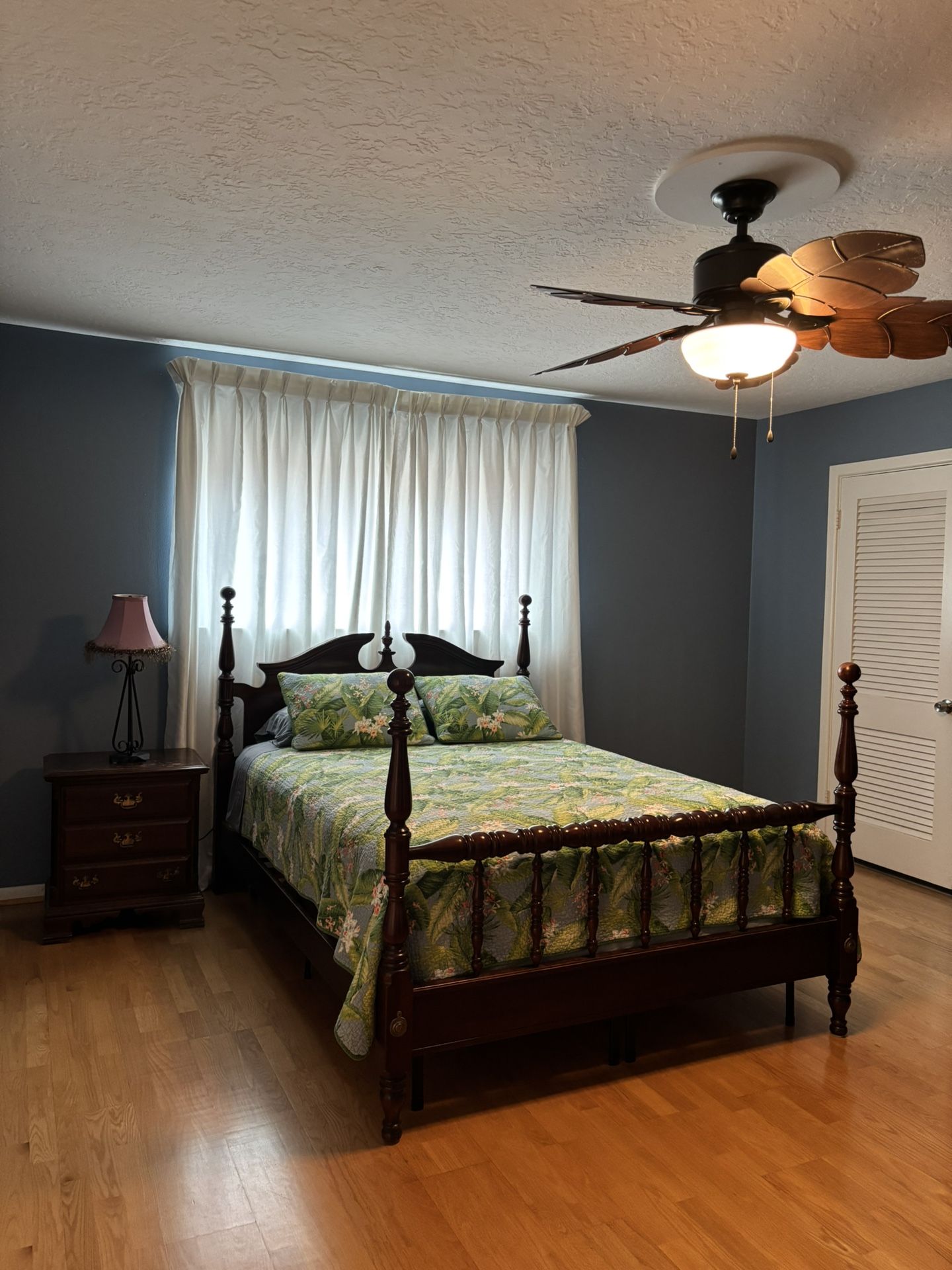 Queen Bedroom Set Solid Wood