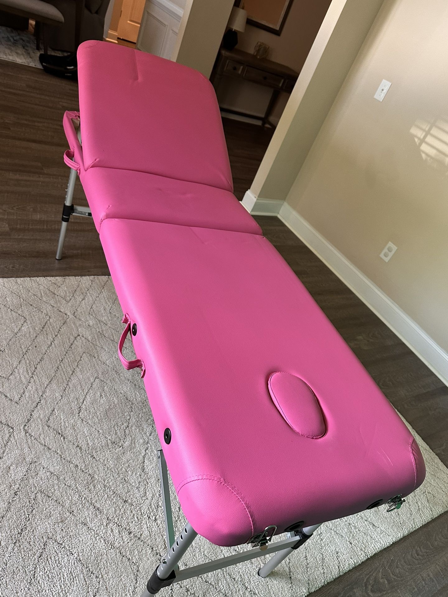 💖 Versatile Pink Massage & Beauty Table