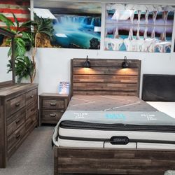 5PC Bedroom Set On Sale Now $1,299/Juego de dormitorio de 5 piezas a la venta ahora $1,299