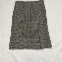 Classic Plaid A-Line Skirt – Elegant Office Style – Size S/M 