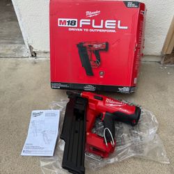 Milwaukee M18 FUEL 3-1/2 in. 18-Volt 21-Degree Lithium-Ion Brushless Cordless Framing Nailer (Tool-Only)