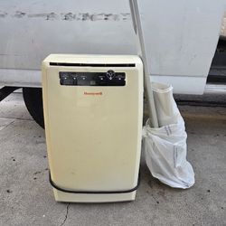 Honeywell 10,000 BTU Portable Air Conditioner (Delivery Available)