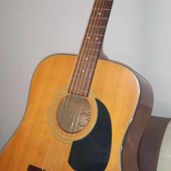 FENDER ACOUSTIC GUITAR Very Nice