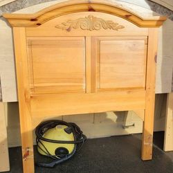 Twin Size Headboard Broyhill Solid Pine Wood Bed Bedroom Guestroom Dorm