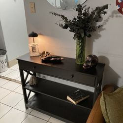 Consol table