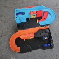Hot wheels portable track
