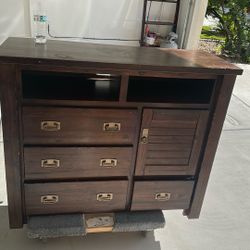 Dresser Tv Stand