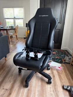 DXRacer Gaming Chair Iron series (former Riot Games LCS Studios)