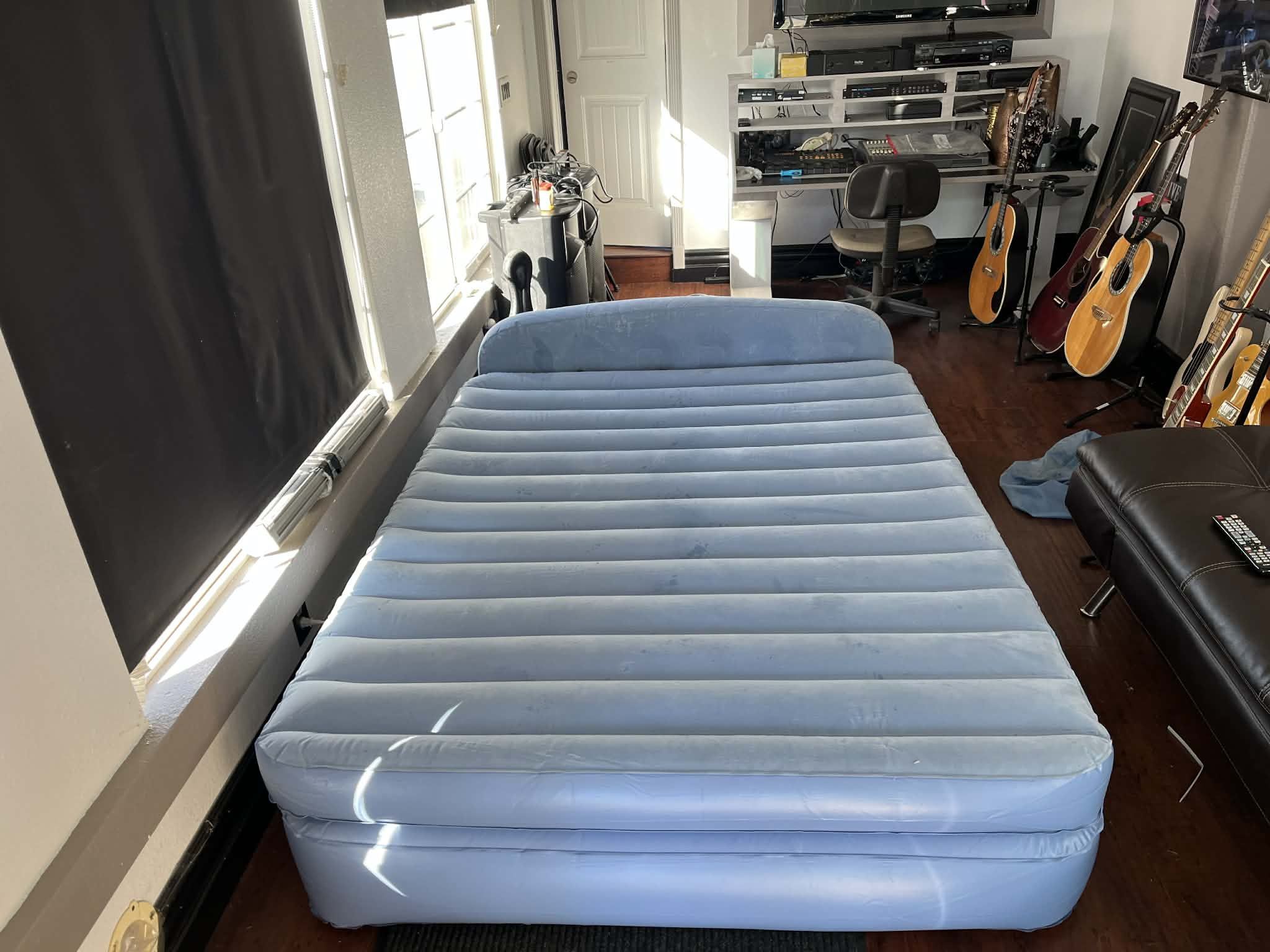 Queen Air Mattress With Built in Inflatable Motor