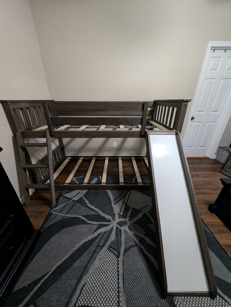 Max & Lily Low Bunk Bed