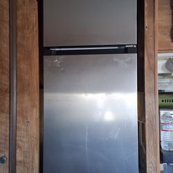 Magic Chef Mini fridge