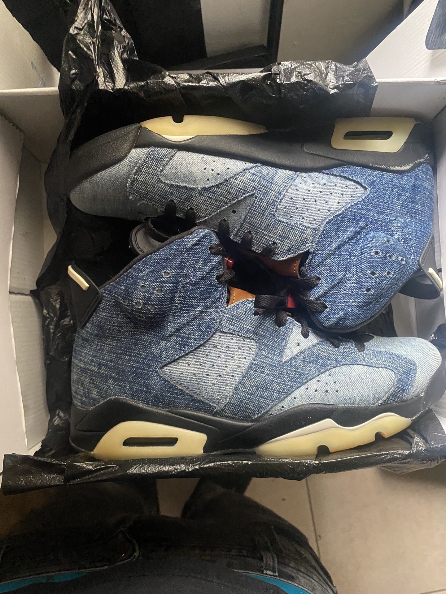 Jordan 6 Retro