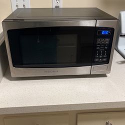 Insignia Microwave 