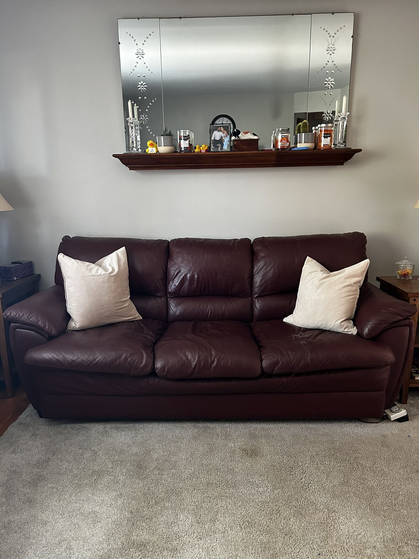 SET - Sofa, Loveseat and Chair