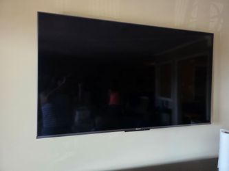 Hisense 55" Smart TV – Great Condition